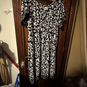 Just My Size Black and White Swirl Dress Size 2X